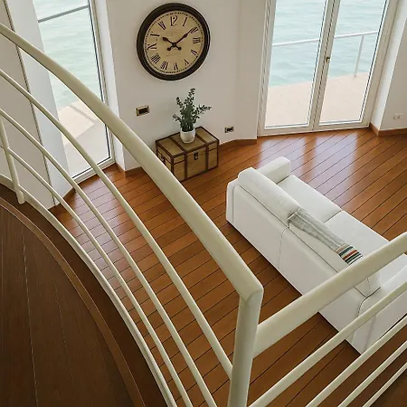 La Casa Sull’ Acqua *