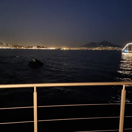 La Casa Sull' Acqua Napoli